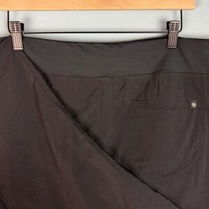 Mountain Hardwear Dynama Pull On Hiking Pants Women's 2X Nylon Blend Stretch